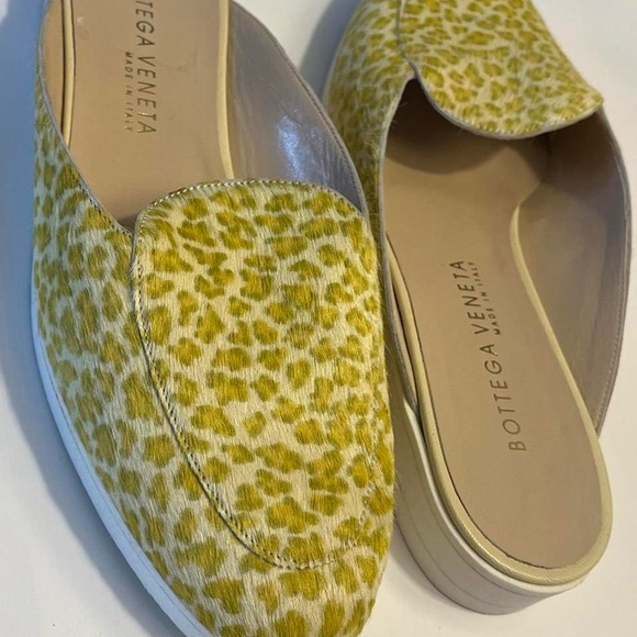 Bottega Veneta green/ yellow pony hair mules 
cheetah slide sandals - Picture 2 of 5